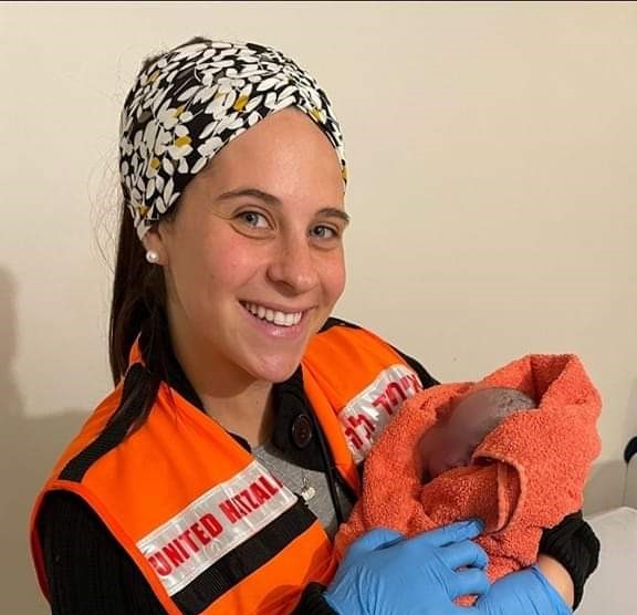 Rachel Feld with the baby3