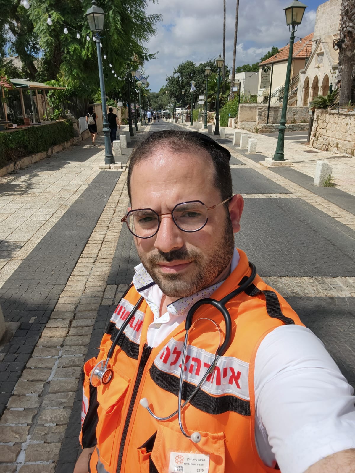 Eliyahu Teichholz on the main boulevard in Zichron Yaakov 1