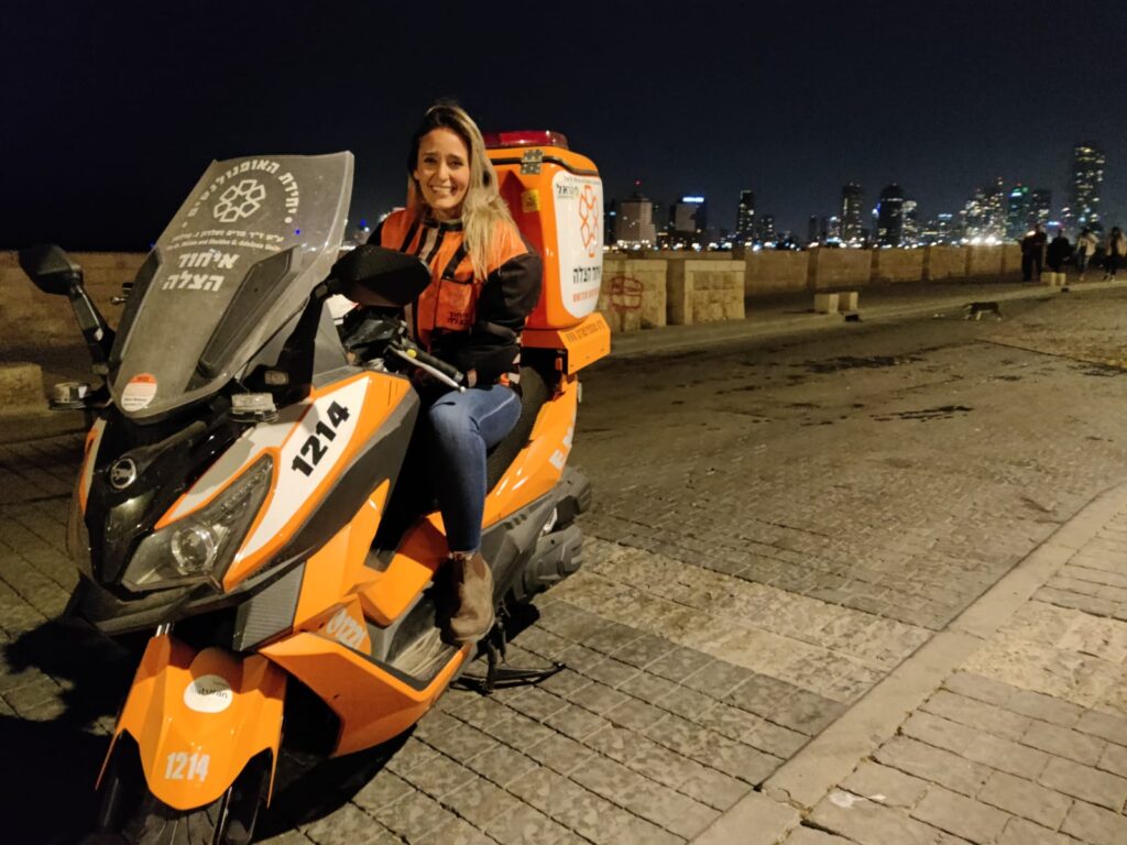 Jennifer after responding to the scooter accident in the old city of Jaffa 1024x768 2