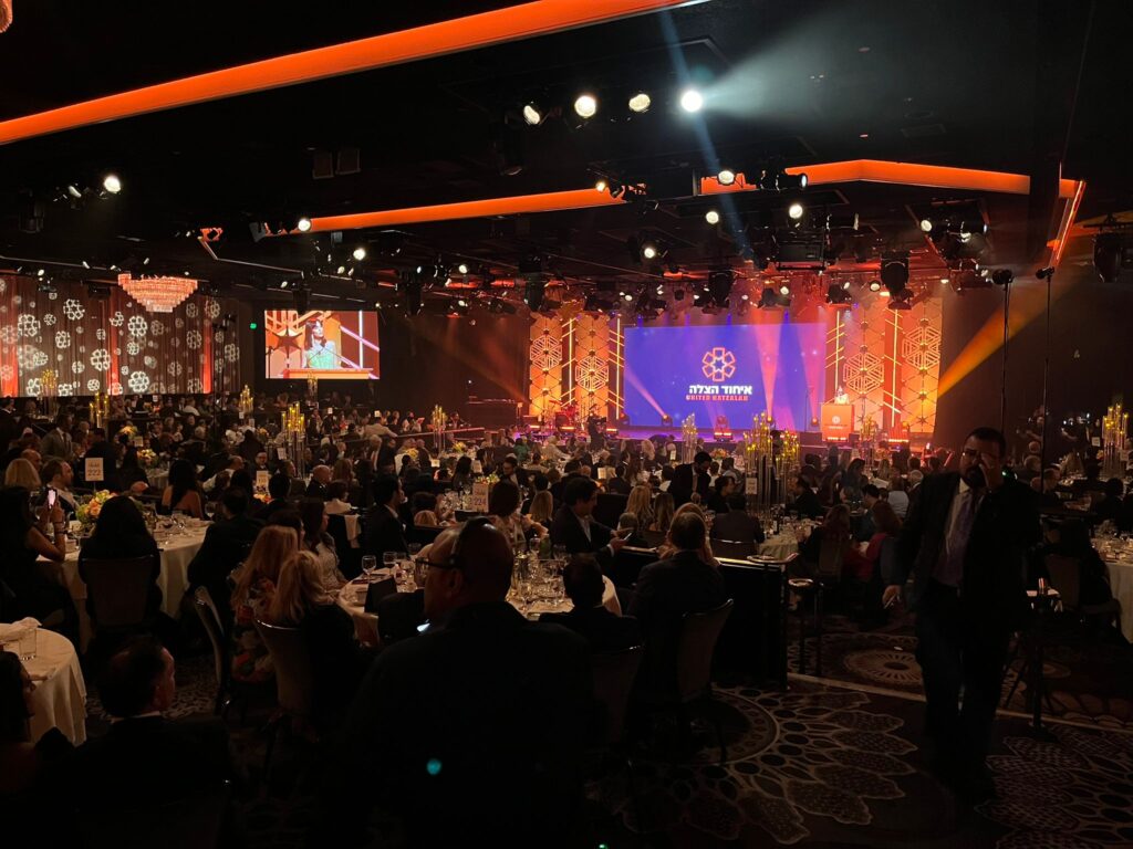 Liraz Charhi adressing the crowd during the Gala event in Los Angeles 1024x768 1