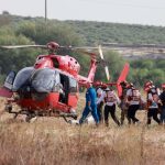 2113331040medics with helicopter