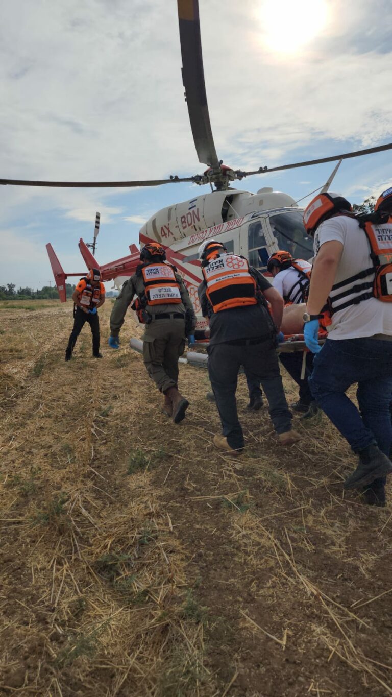 https://israelrescue.ca-east.onfullhost.cloud/app/uploads/2023/12/image-20231221034259-626382218-768x1365.jpg