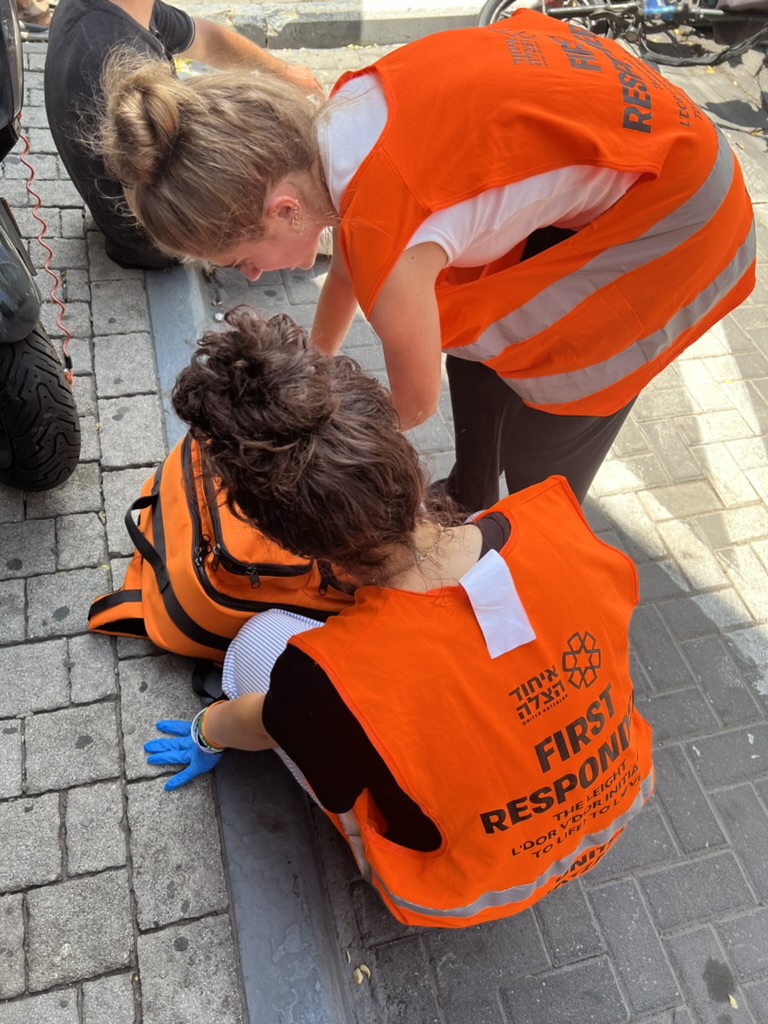 https://israelrescue.ca-east.onfullhost.cloud/app/uploads/2025/04/9915331B-FEB1-45F0-B946-085C4C79A2DD_1_105_c.jpeg