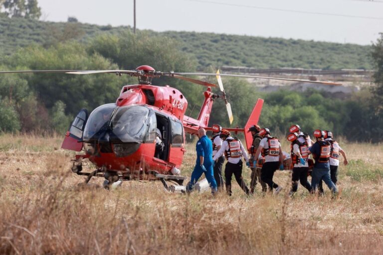 https://israelrescue.ca-east.onfullhost.cloud/app/uploads/levcharity/4142cc0ffcfd3f4cd7ce1fcf993c4d13-768x512.jpg