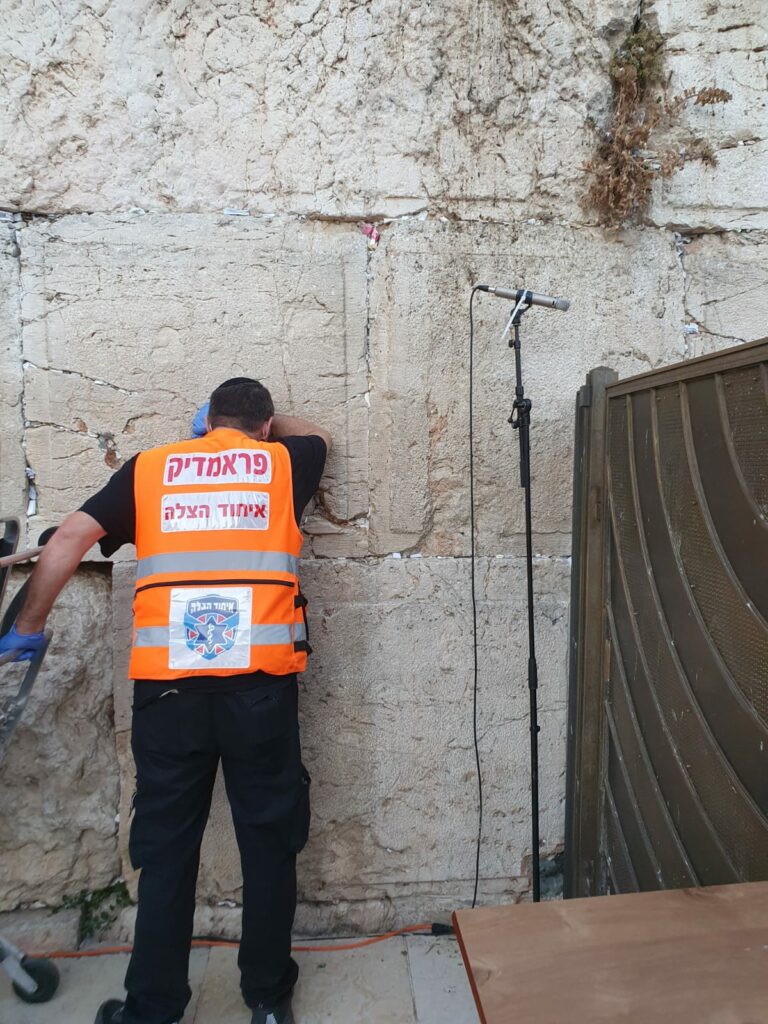 https://israelrescue.ca-east.onfullhost.cloud/app/uploads/levcharity/4b7cf497e74c62f253e79ffd6ab15a05-768x1024.jpg